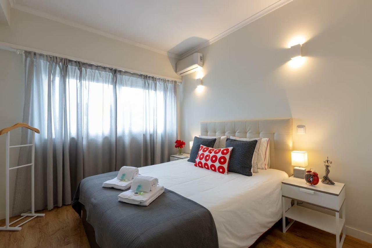 Trindade Sunny Downtown Apartment With Balcony & Ac Порто Екстериор снимка